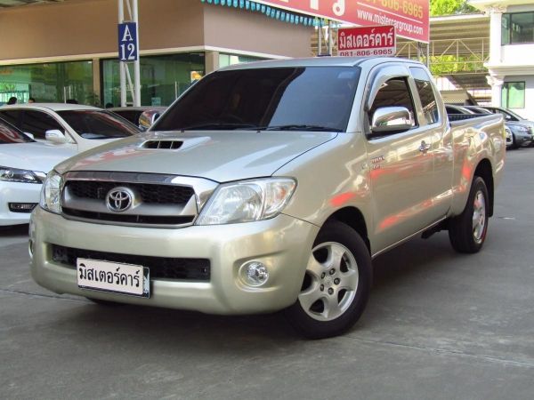 Toyota hilux vigo 2.5E smart cab 2010/MT